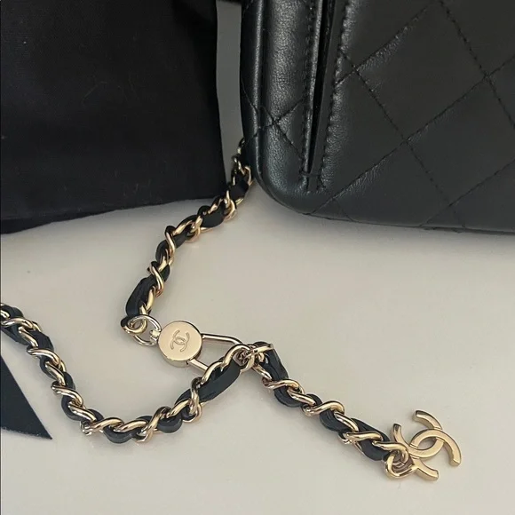 Chanel Black Quilted Phone Holder with Gold Chain - Picture 8 of 10